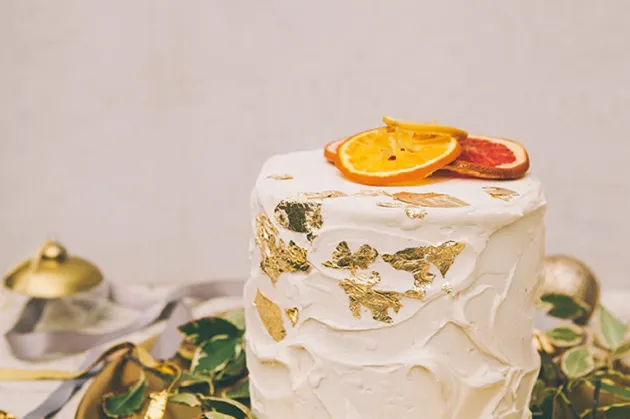 Camerino-Christmas-wedding-cakes-winter-wedding-cakes