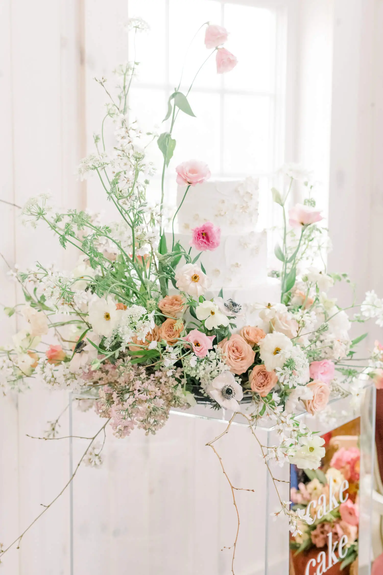 Gorgeous-Pastel-Wildflower-Decor-Wedding-Party-Inspiration-24
