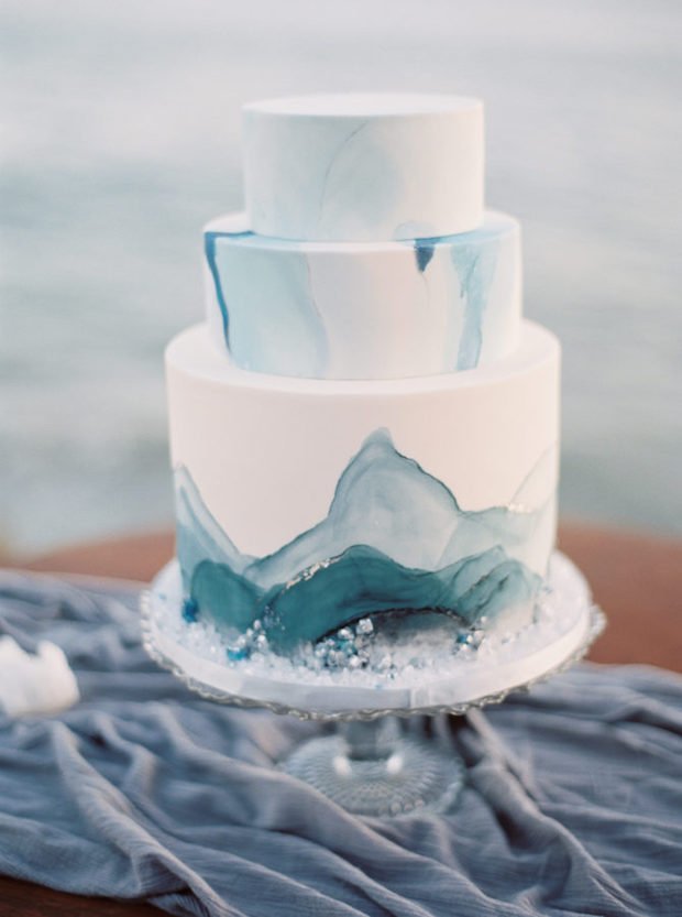Ice-Geod-Wedding-Cake-