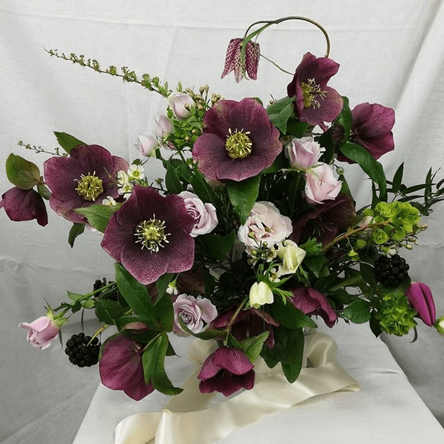 OReilly-Flowers-christmas-rose-bouquet