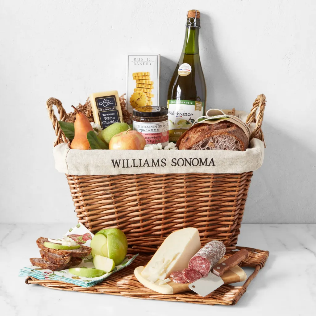 picnic-themed-unique-fun-gift-basket-ideas-for-summer-with-gourmet-snacks