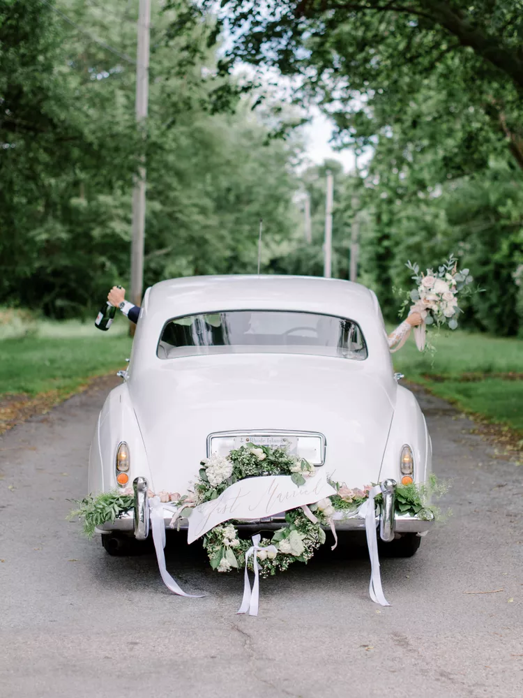 2.Weddingcardecoration-ribbon_StephanieVegliante-daeeb