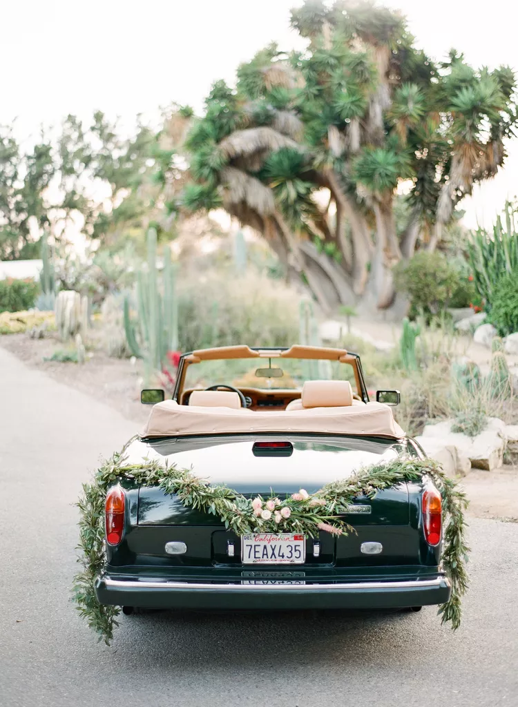 3.Weddingcardecoration-surroundings_KomanPhotography-0b3ab353a3784d3e936190aa56ee7a45