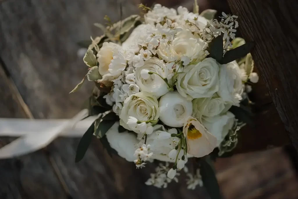 116796-white-rose-wedding-bouquet