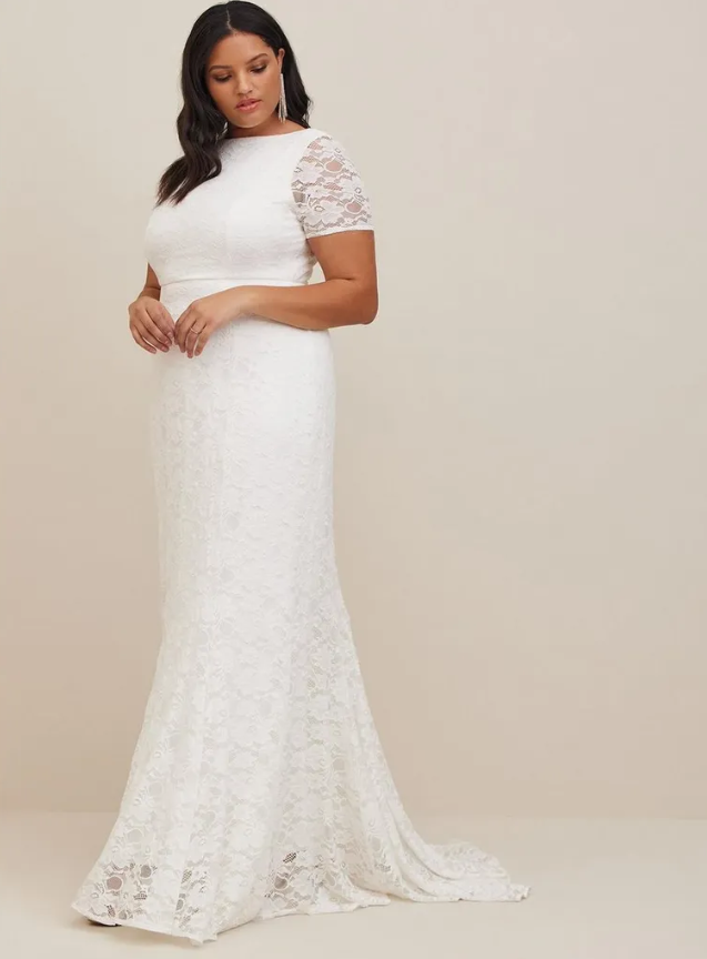 Best Lace Plus-Size Wedding Dress