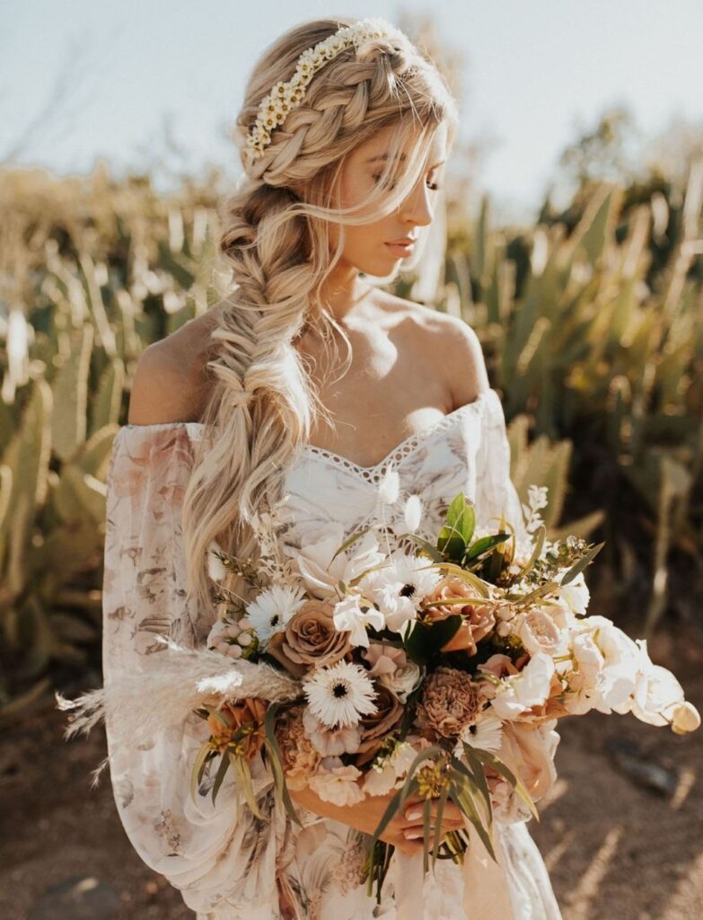 boho-fishtail-side-braided-bridal-wedding-hair-ideas