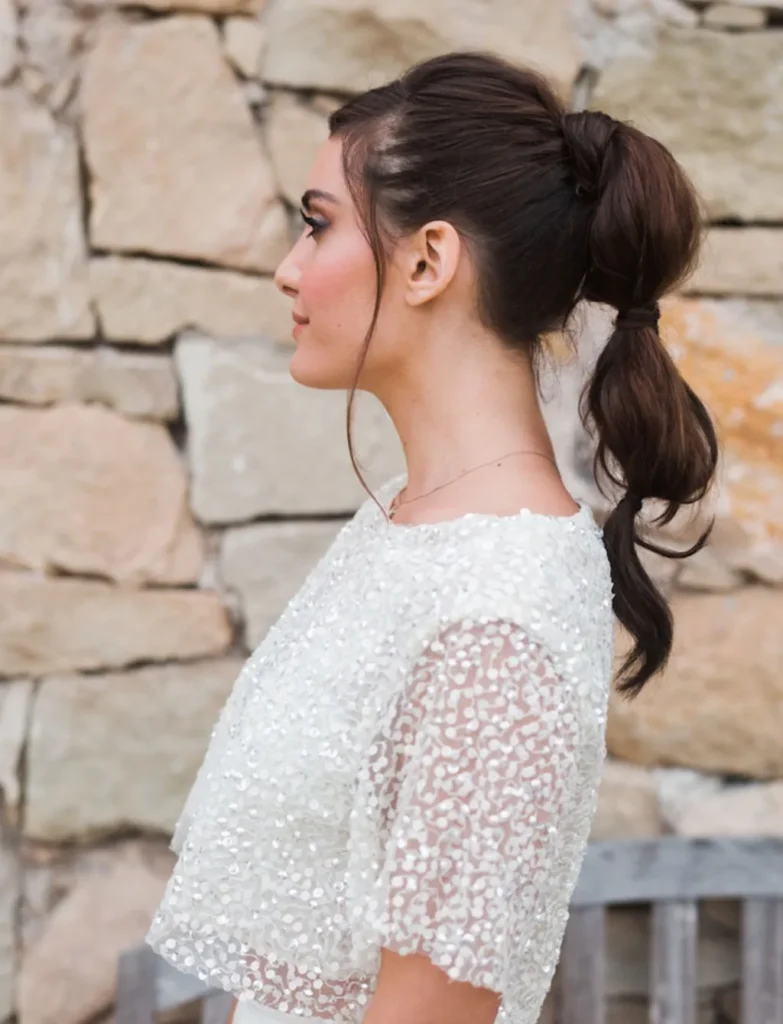 elegant-bubble-ponytail-wedding-hairstyles-for-brides