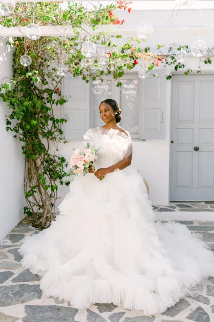 4-romantic-greece-wedding-bride-in-pronovias-elias-kordelakos-0923-6e00ee5f5c0f41e5ad45795e0f576d28