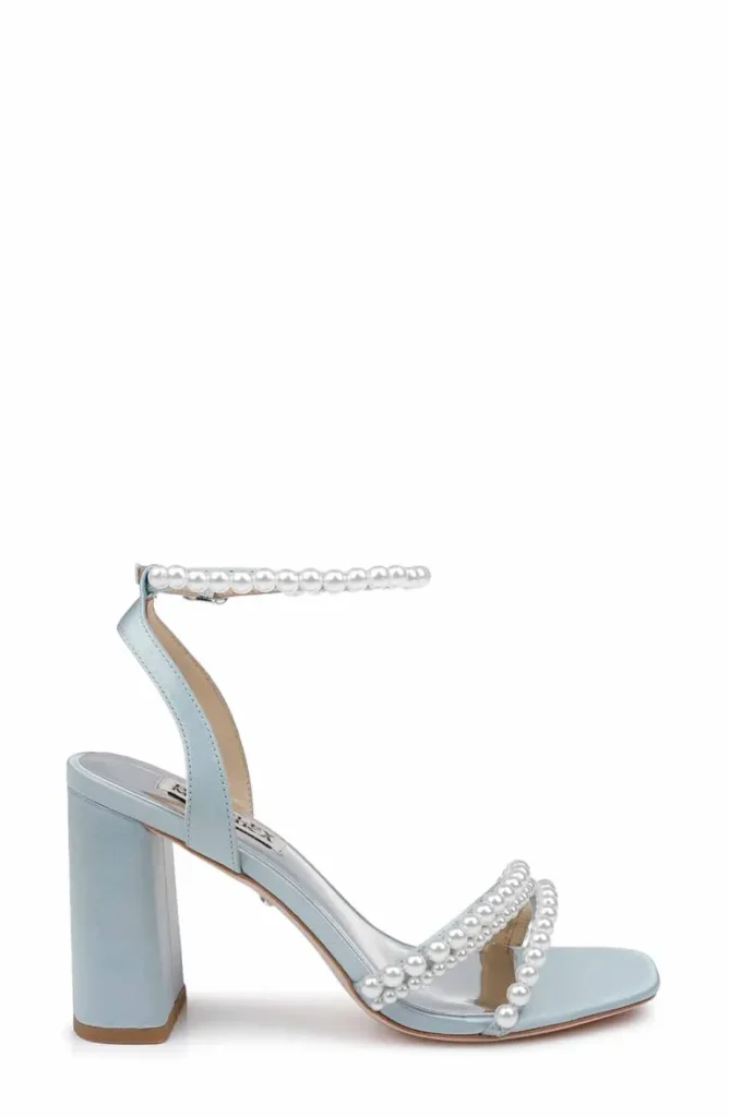 badgley-mischka-feisty-pearl-block-heel