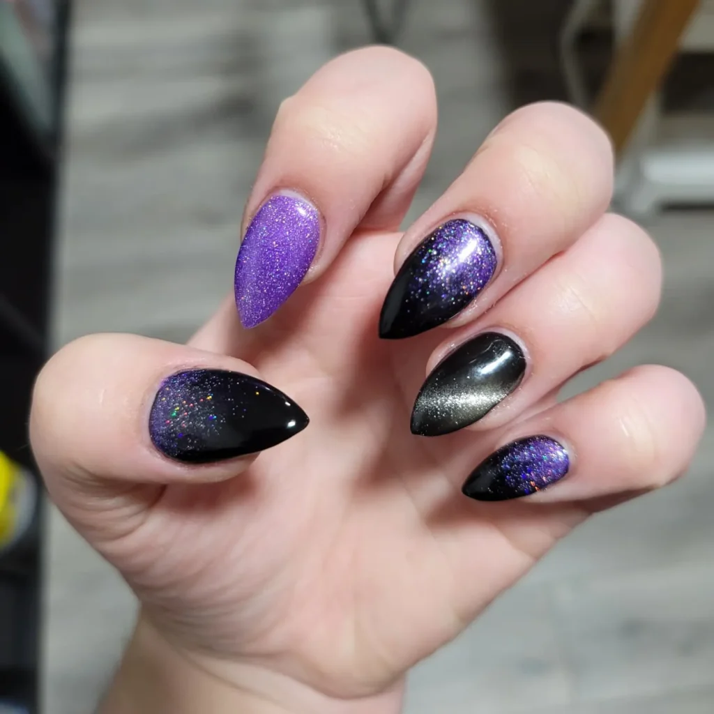 لاک‌ گاتیک بنفش و مشکی