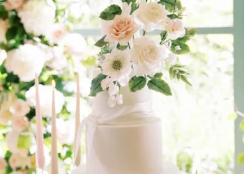 fabulous-summer-wedding-cakes-inspiration-ideas